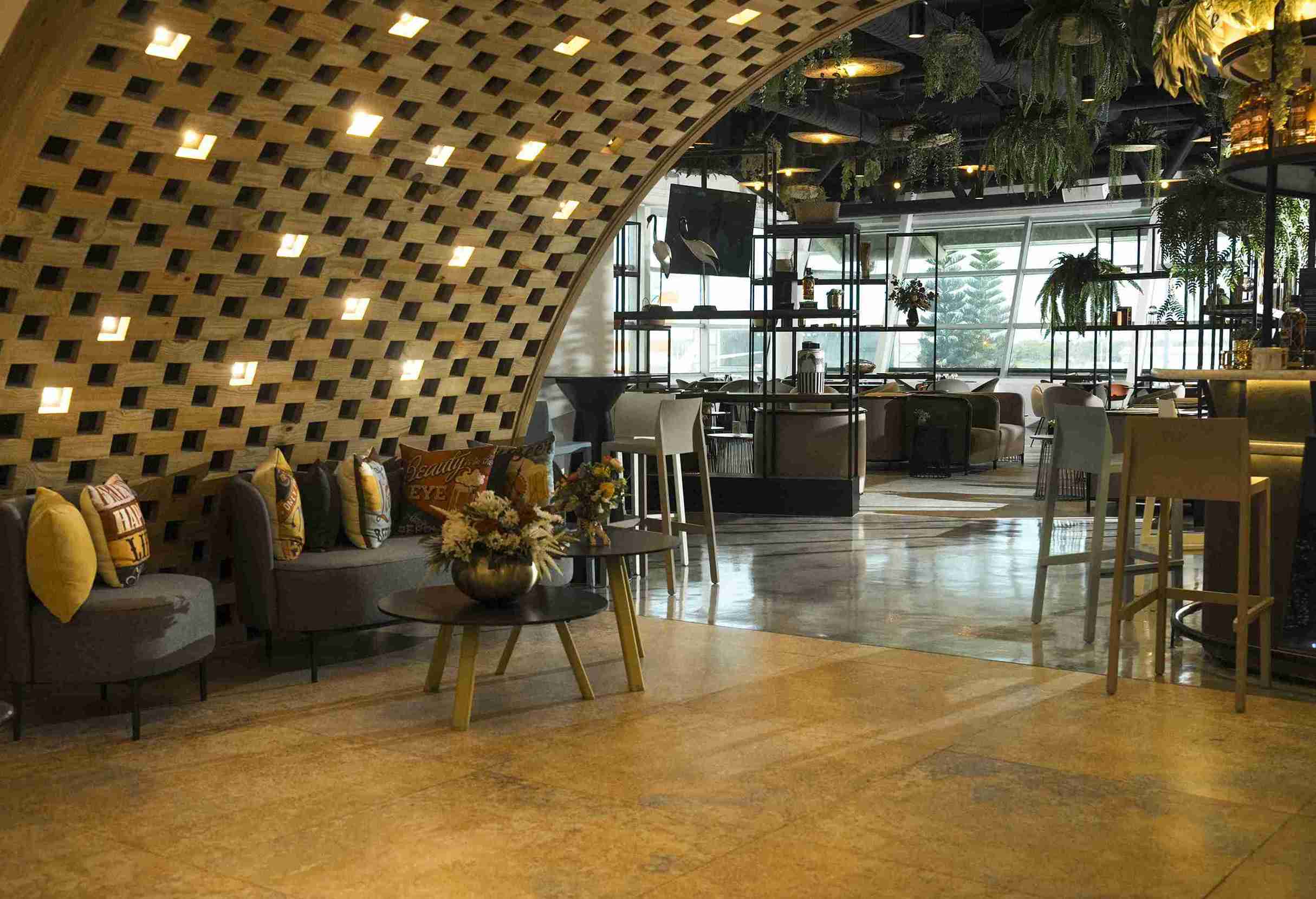 Sky the Lounge