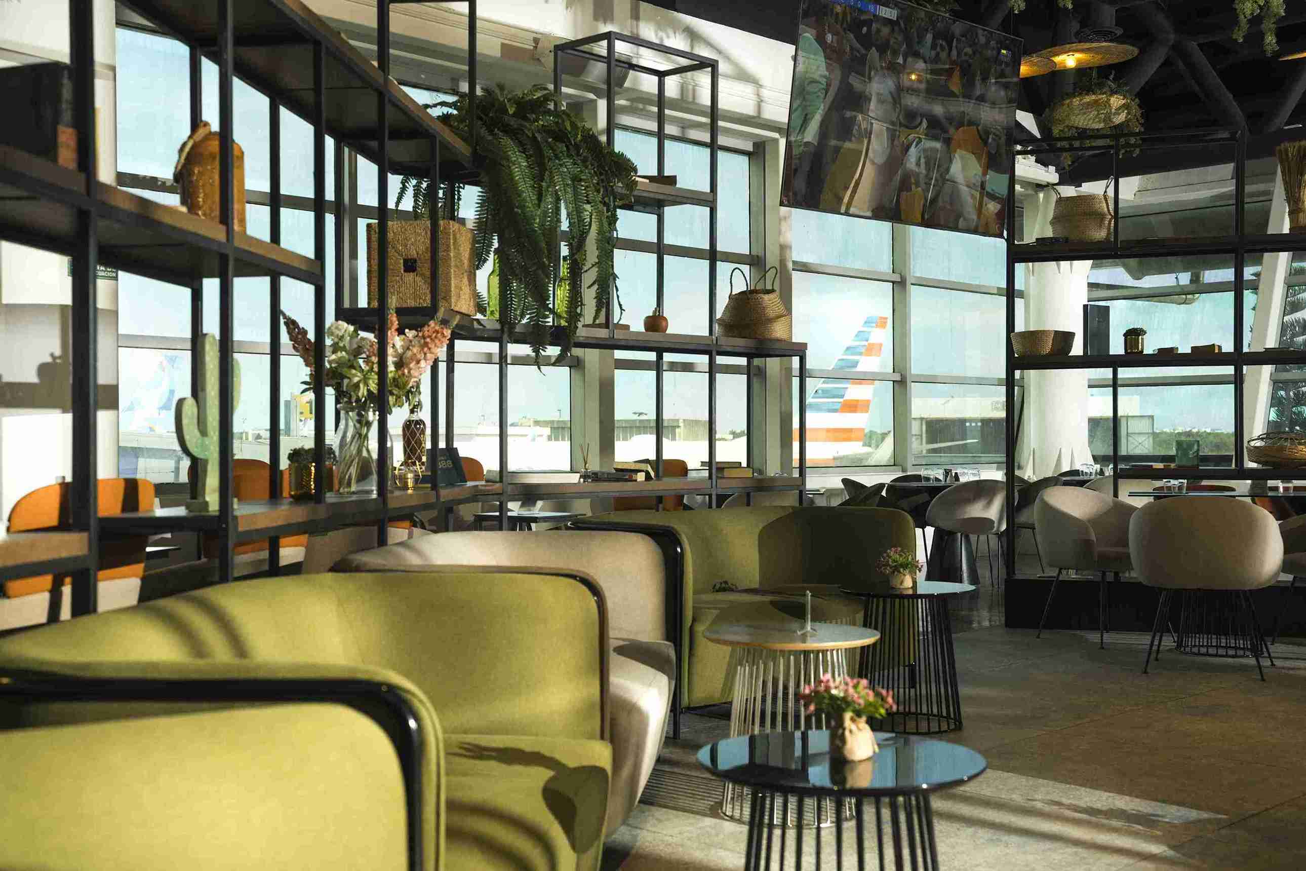 Sky the Lounge