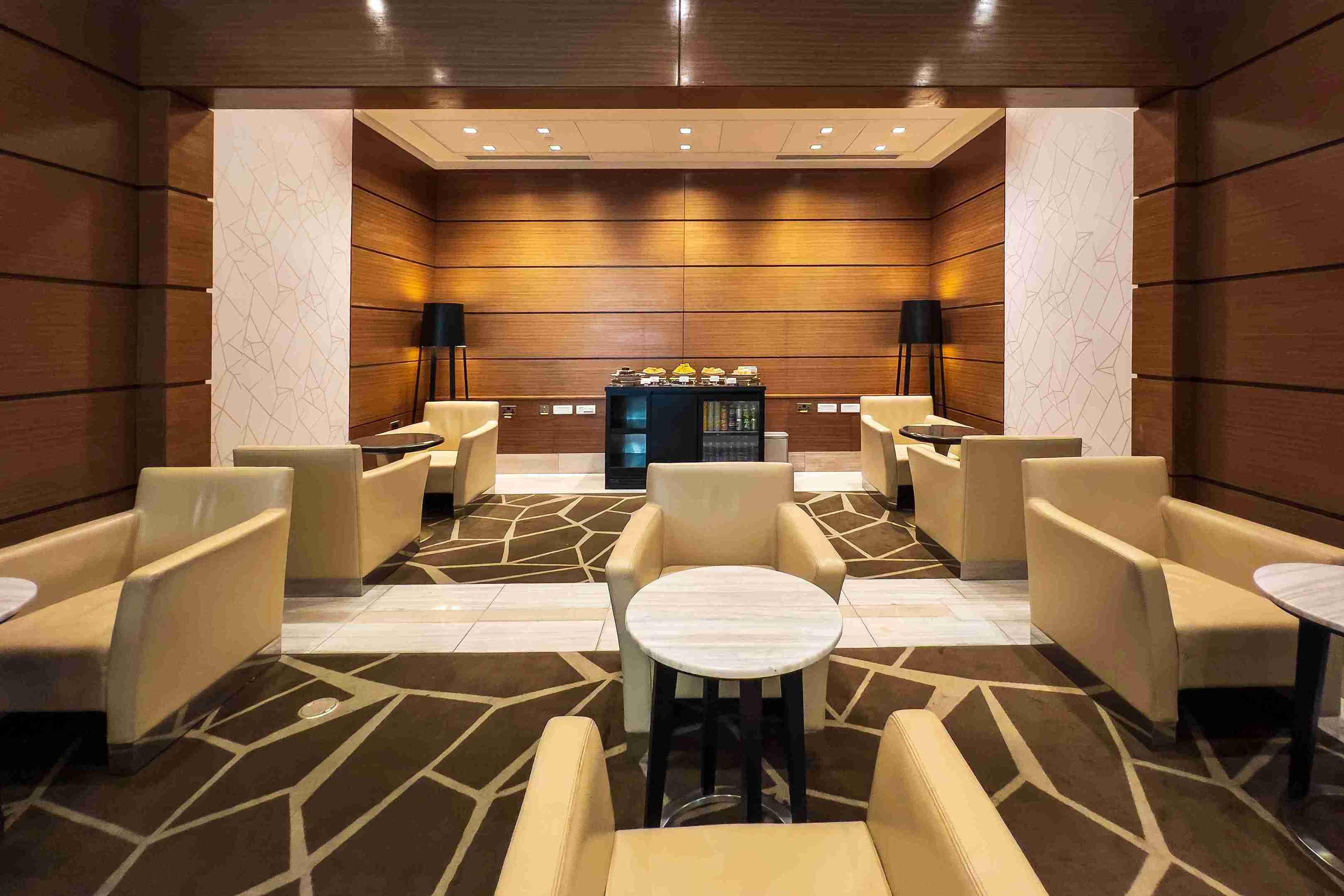 Ahlan Business Class Lounge (Concourse D)
