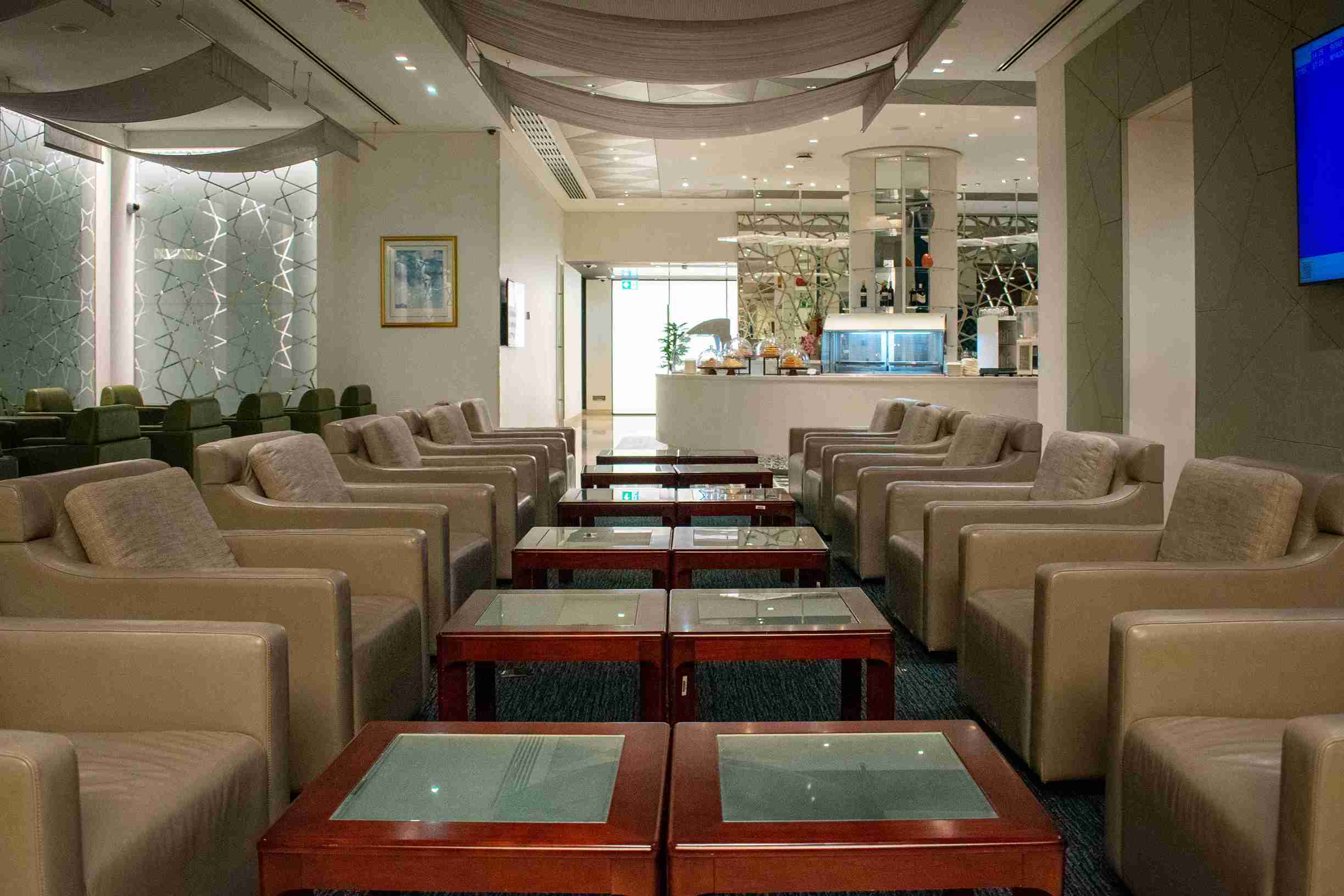 Ahlan Lounge (Concourse D)