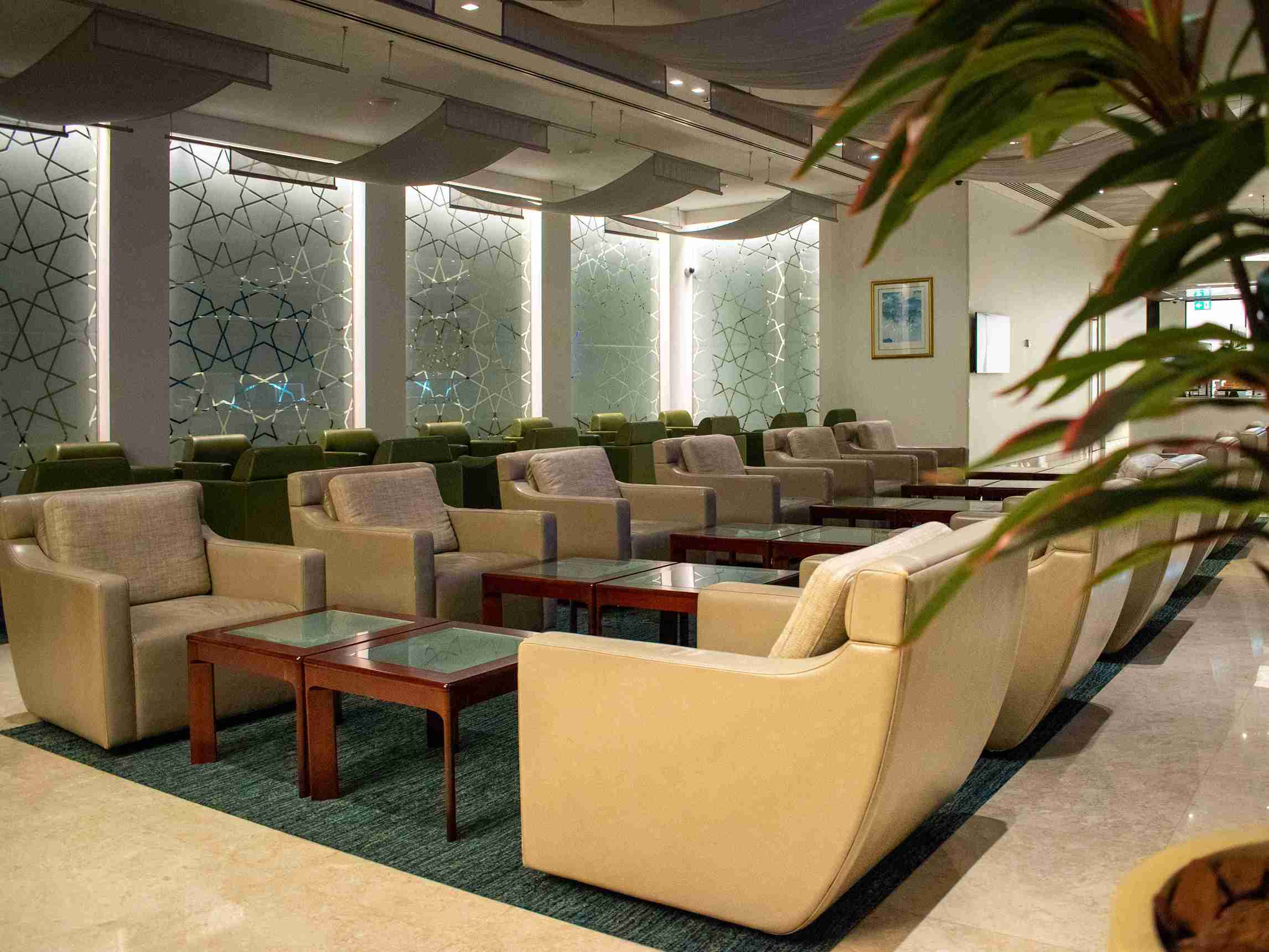 Ahlan Lounge (Concourse D)