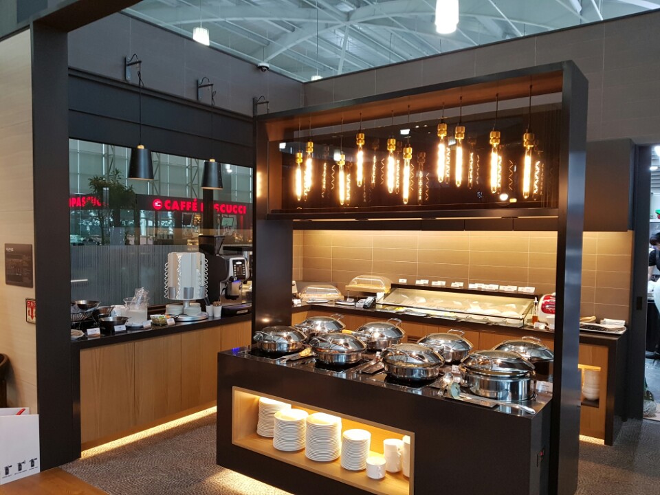 Sky Hub Lounge
