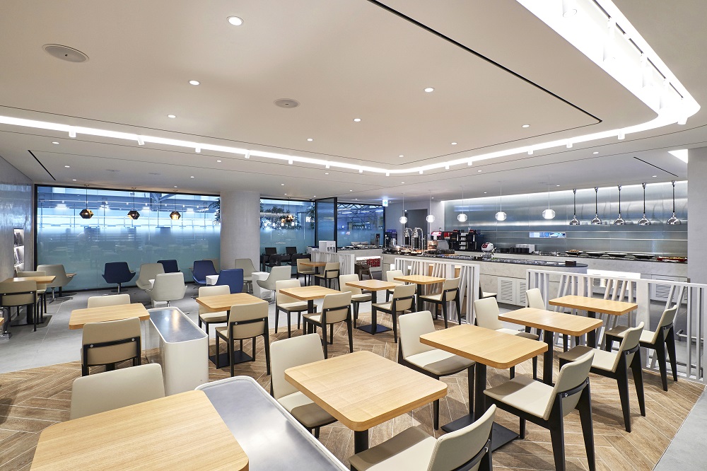 Matina Lounge (West Wing)