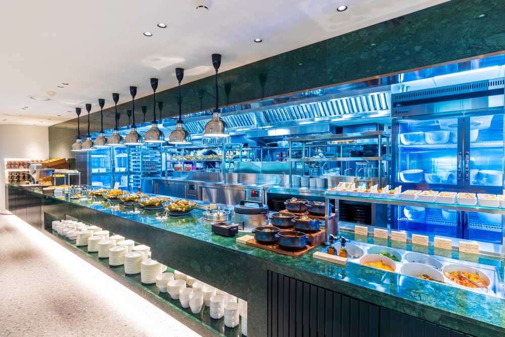 Matina Lounge (East Wing)