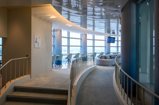 Lounge Us image